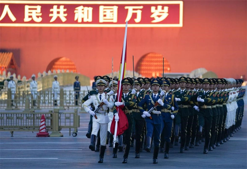 Hafla ya kupandisha bendera kuadhimisha miaka 73 tangu kuanzishwa kwa Jamhuri ya Watu wa China yafanyika