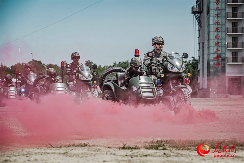 Mazoezi ya operesheni maalum ya skauti polisi wenye silaha yaleta hisia ya 