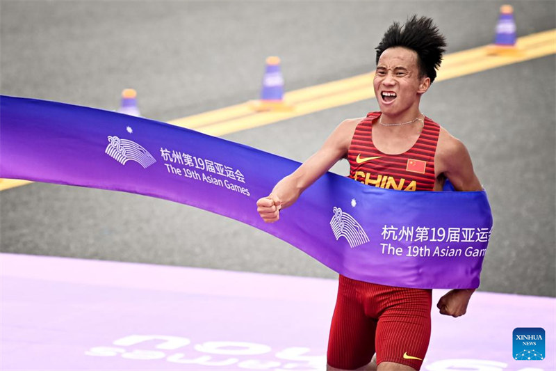 Habari Picha za Fainali za Mbio?za Marathon katika Michezo ya 19 ya Asia ya Hangzhou