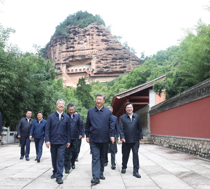 Xi Jinping akagua Mji Baoji wa Mkoa wa Shaanxi na Mji Tianshui wa Mkoa wa Gansu, China