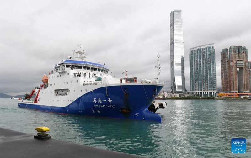 Chombo cha China cha Jiaolong cha kuzamia baharini kwa kuendeshwa na binadamu chawasili Hong Kong kwa mara ya kwanza