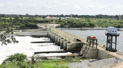 Rais wa Uganda azindua mradi mkubwa wa kuzalisha umeme kwa maji uliojengwa na China