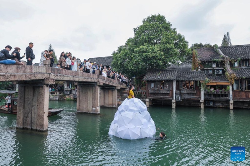 Tamasha la 11 la Maigizo la Wuzhen, China lafunguliwa likiwa na maonesho na shughuli mbalimbali