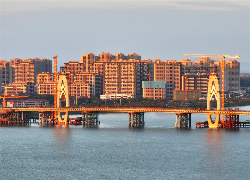 Taihe, Jiangxi, China: Ujenzi wa Daraja la Chengjiang waendelea kwa kasi